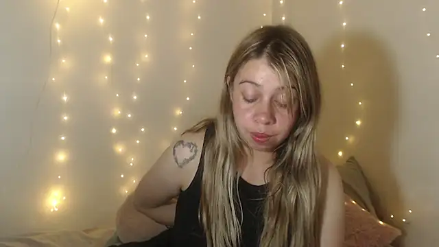 Snapshot of SweetSofty chatting on 27, 4, 2026 SweetSofty online show from 27, 4, 2026