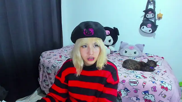 Snapshot of Akane-Mou chatting on 25, 10, 2025 Akane-Mou online show from 25, 10, 2025