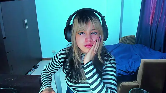 Akane-Mou online show from 19, 1, 2025