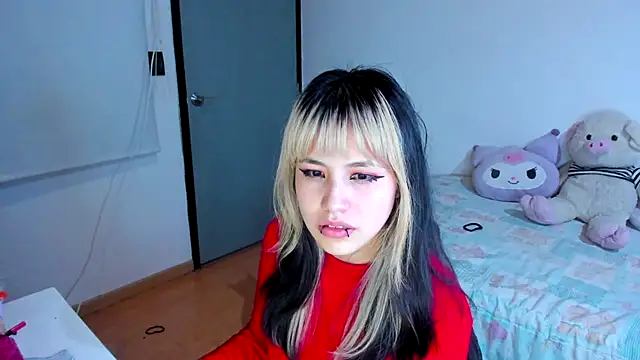 Akane-Mou online show from 4, 12, 2024