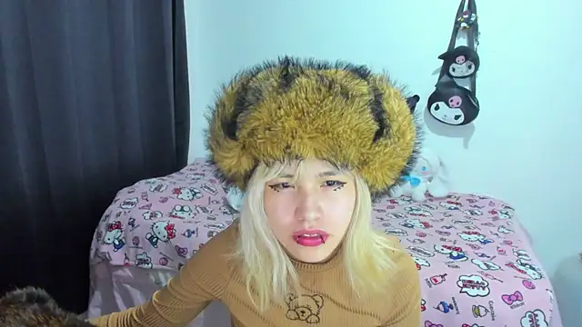 Snapshot of Akane-Mou chatting on 5, 11, 2025 Akane-Mou online show from 5, 11, 2025