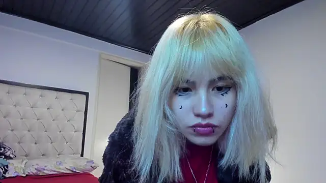 Snapshot of Akane-Mou chatting on 18, 10, 2025 Akane-Mou online show from 18, 10, 2025