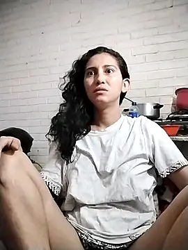 valeriaswang Lucas online show from 4, 4, 2026