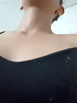 valeriaswang Lucas online show from 16, 11, 2025