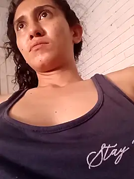 valeriaswang Lucas online show from 6, 3, 2026