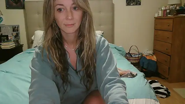 Heyitsmee33 online show from 27, 4, 2026