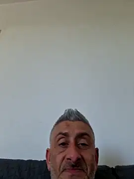 Snapshot of DildoG45 chatting on 3, 5, 2026 DildoG45 online show from 3, 5, 2026