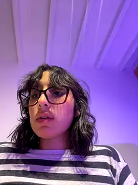 aurora xoxo online show from 2, 12, 2024