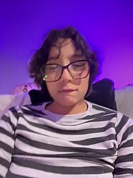 aurora xoxo online show from 14, 12, 2025