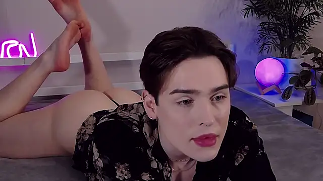 Snapshot of RobbyCharming chatting on 8, 5, 2026 RobbyCharming online show from 8, 5, 2026