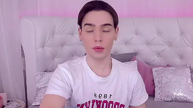 RobbyCharming online show from 17, 2, 2025