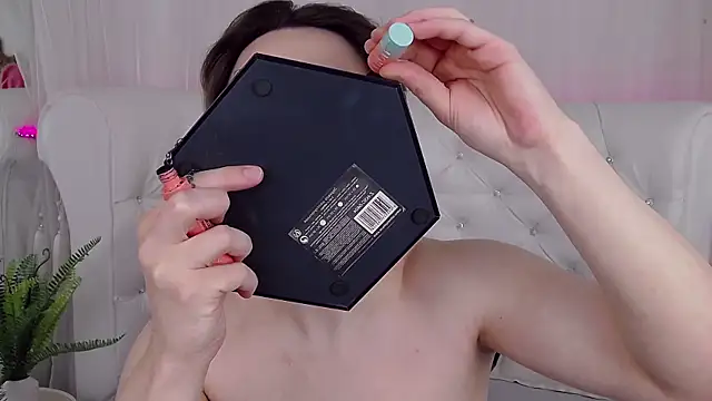 RobbyCharming online show from 24, 4, 2026