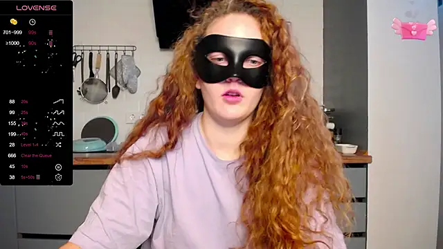 Snapshot of BubbbleGumm chatting on 1, 3, 2025 BubbbleGumm online show from 1, 3, 2025