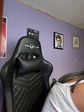 Snapshot of charlotte_stevenss_ chatting on 9, 5, 2026 charlotte stevenss online show from 9, 5, 2026