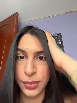 charlotte stevenss  online show from 4, 7, 2026