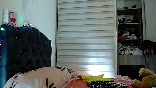 gooddes303salome online show from 17, 11, 2025