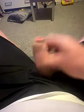 Snapshot of Averagematt1991 chatting on 14, 10, 2025 Averagematt1991 online show from 14, 10, 2025