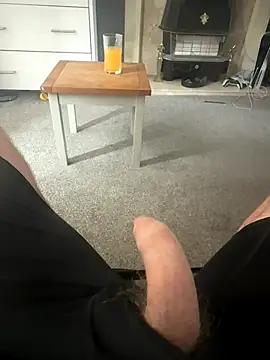 Snapshot of Averagematt1991 chatting on 15, 10, 2025 Averagematt1991 online show from 15, 10, 2025