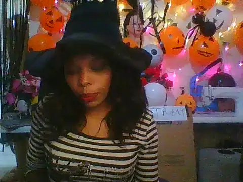 Snapshot of Anaconda2350 chatting on 23, 10, 2025 Anaconda2350 online show from 23, 10, 2025