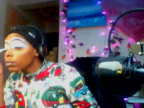 Snapshot of Anaconda2350 chatting on 19, 6, 2026 Anaconda2350 online show from 19, 6, 2026