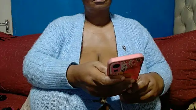Snapshot of CUTEFIRMMELONSS chatting on 10, 6, 2026 CUTEFIRMMELONSS online show from 10, 6, 2026