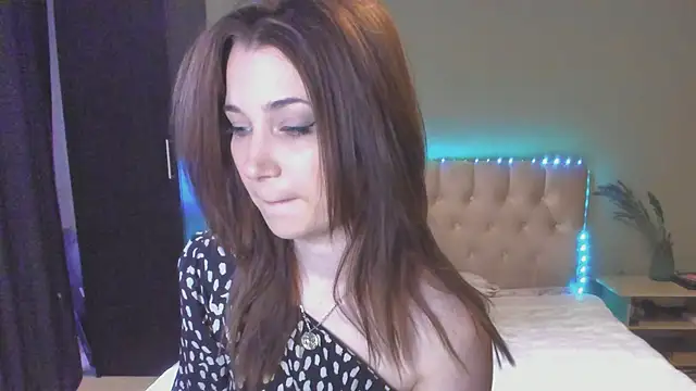 Snapshot of Carina_E chatting on 13, 5, 2026 Carina E online show from 13, 5, 2026