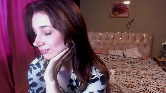 Carina E online show from 1, 2, 2026