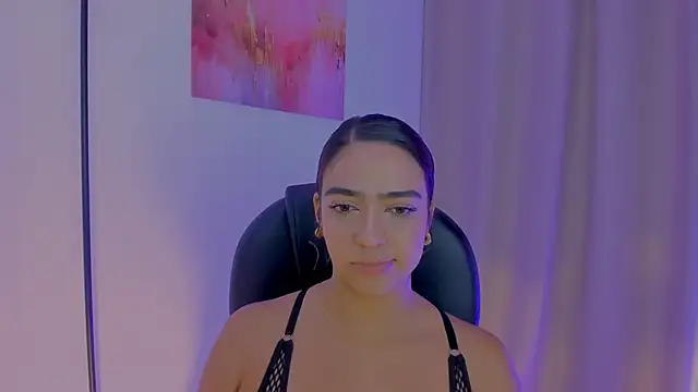 MariamRivera  online show from 14, 2, 2026