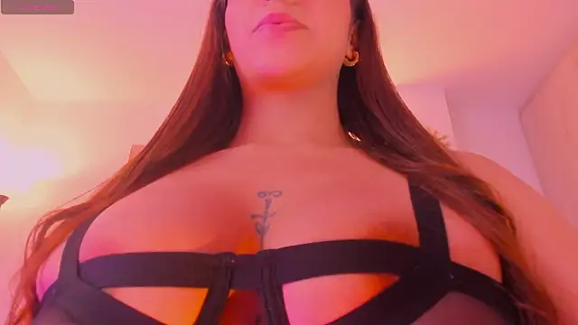 MariamRivera  online show from 27, 10, 2025