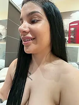 Snapshot of Samira30 chatting on 9, 5, 2026 Samira30 online show from 9, 5, 2026