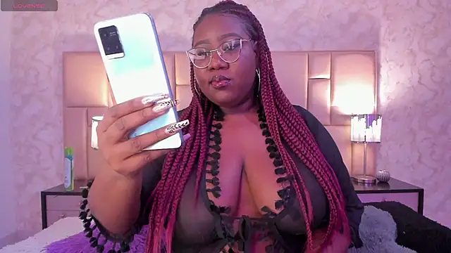 Darnellqueen online show from 11, 1, 2025