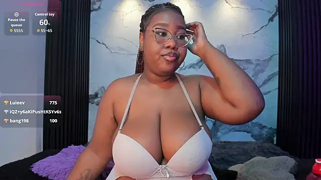 Darnellqueen online show from 13, 6, 2026