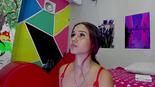 MarianaManzur online show from 1, 3, 2025