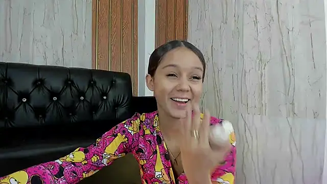 MarianaManzur online show from 25, 10, 2025