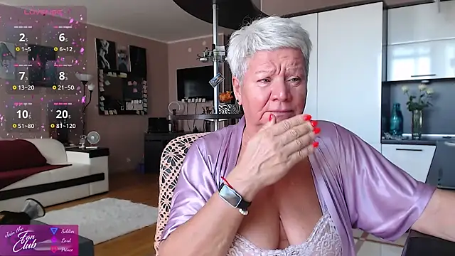 Snapshot of roxana_brooks chatting on 18, 7, 2026 roxana brooks online show from 18, 7, 2026