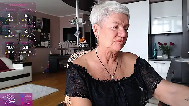 Snapshot of roxana_brooks chatting on 10, 7, 2026 roxana brooks online show from 10, 7, 2026