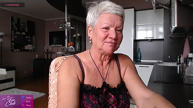 Snapshot of roxana_brooks chatting on 22, 7, 2026 roxana brooks online show from 22, 7, 2026