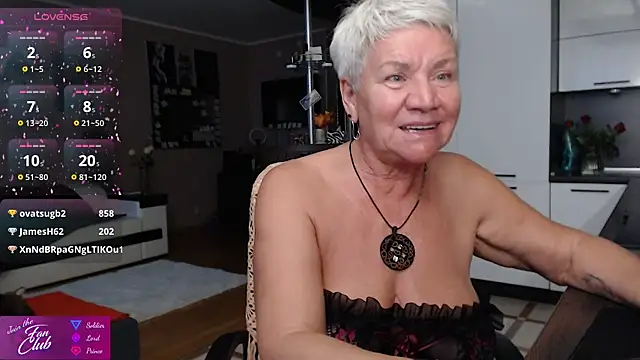 Snapshot of roxana_brooks chatting on 19, 7, 2026 roxana brooks online show from 19, 7, 2026
