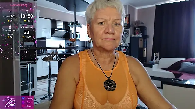 Snapshot of roxana_brooks chatting on 19, 6, 2026 roxana brooks online show from 19, 6, 2026