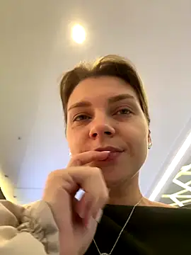 ValenciaShock online show from 10, 10, 2025