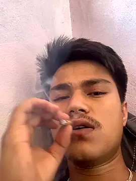 Snapshot of Hullax chatting on 24, 9, 2025 Hullax online show from 24, 9, 2025