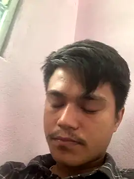 Snapshot of Hullax chatting on 31, 10, 2025 Hullax online show from 31, 10, 2025