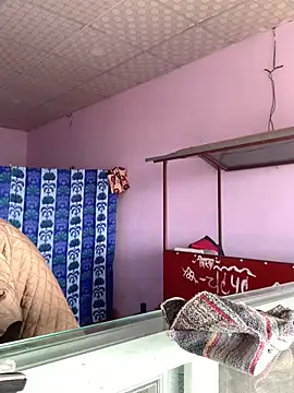 Hullax online show from 14, 2, 2026