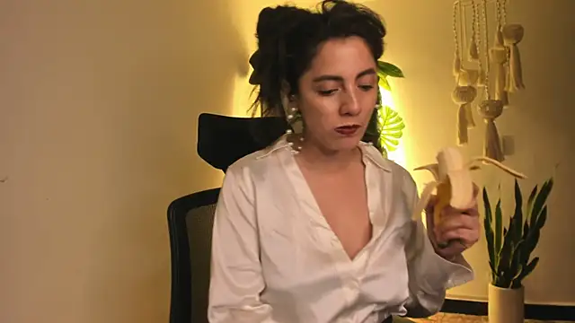 Snapshot of Mala_Bad chatting on 11, 2, 2025 Mala Bad online show from 11, 2, 2025