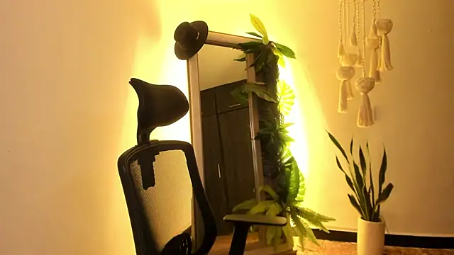 Snapshot of Mala_Bad chatting on 20, 3, 2025 Mala Bad online show from 20, 3, 2025