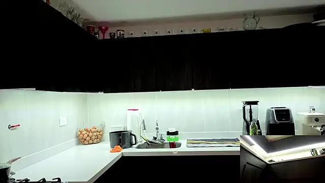 Mala Bad online show from 16, 12, 2025