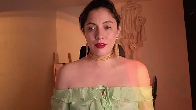 Snapshot of Mala_Bad chatting on 10, 11, 2025 Mala Bad online show from 10, 11, 2025