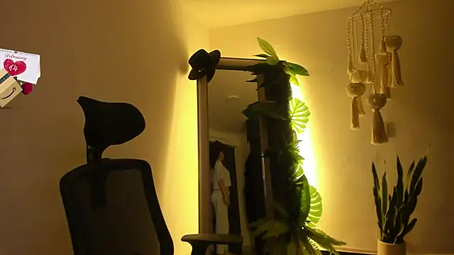 Snapshot of Mala_Bad chatting on 10, 2, 2025 Mala Bad online show from 10, 2, 2025