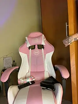 Snapshot of Lucygothic chatting on 27, 2, 2025 Lucygothic online show from 27, 2, 2025