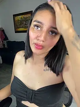 Lucia-Candy online show from 25, 1, 2025